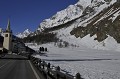 <center>Son église dont les cloches résonnent loin dans la vallée. Eglise de Rhêmes notre dame.
Le massif du GRANTA PAREI dans le Grand Paradis 