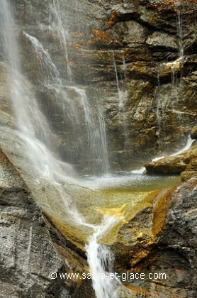 La très belle cascade de Lillaz